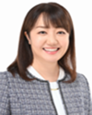 室田　明里
